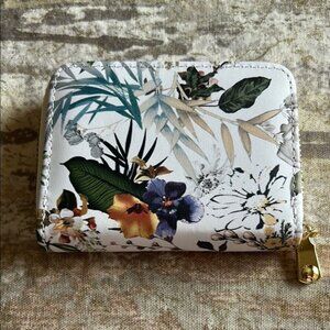 New w/o Tage Botanical White and Green Card Holder Wallet with Gold Zipper